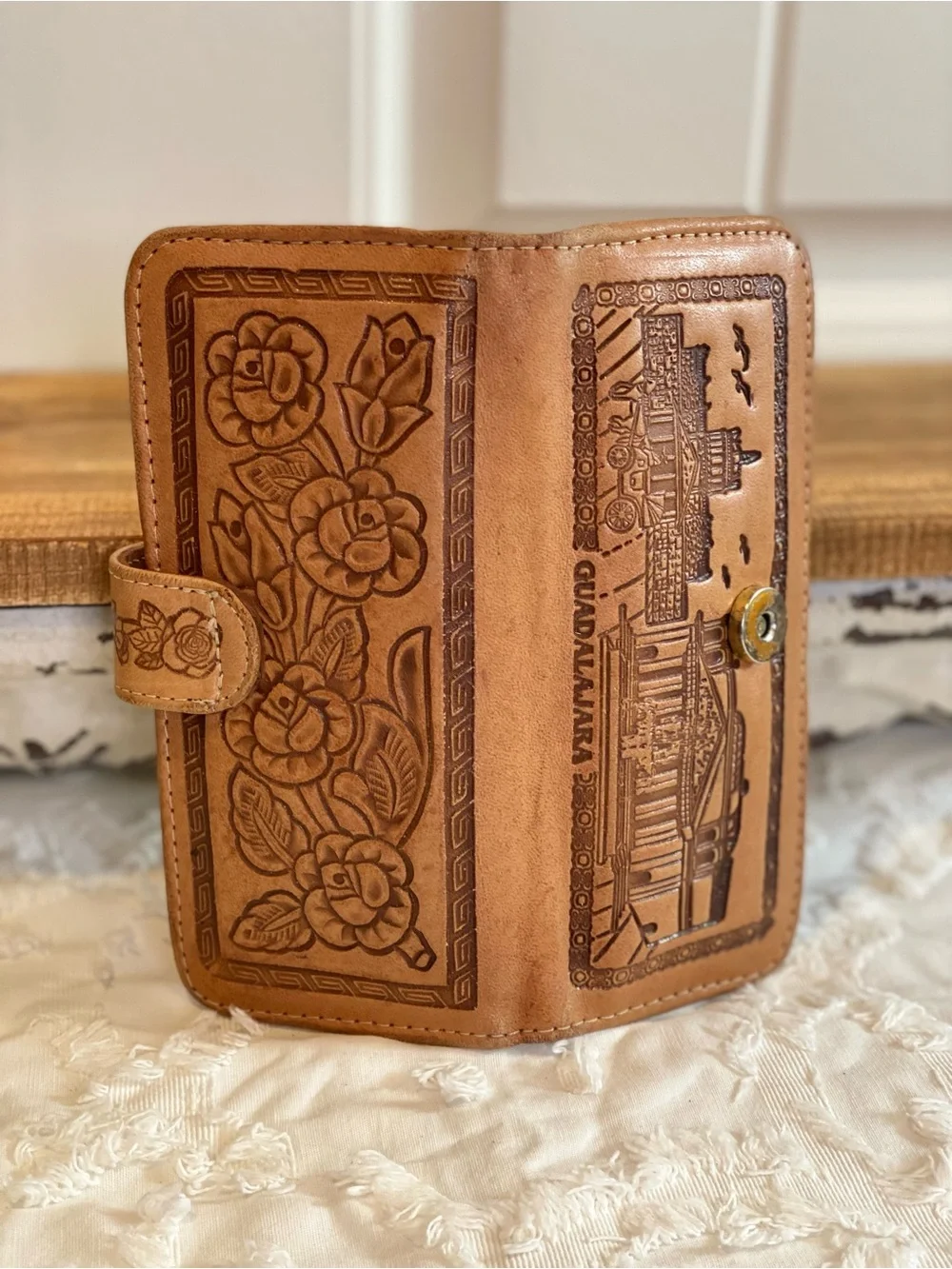 Vintage Hand-Tooled Floral Leather Wallet - Tan